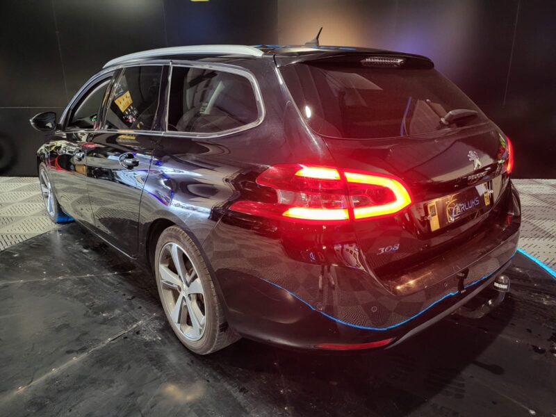 PEUGEOT 308 II SW 1.2 PureTech 130cv Féline EAT // PARK ASSIST/SIEGES CHAUFFANTS/CAMERA DE RECUL