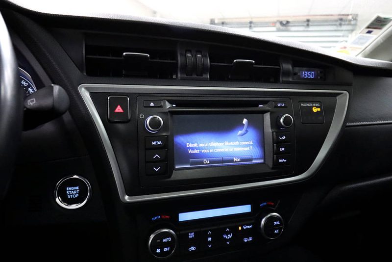 TOYOTA AURIS Touring Sports 2014