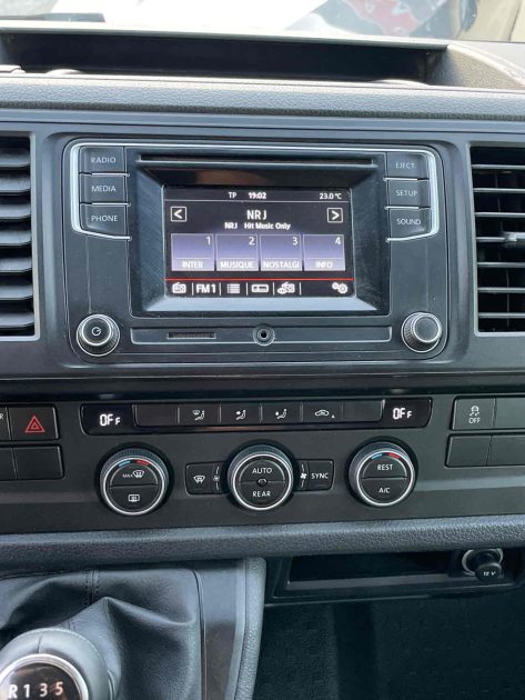 VOLKSWAGEN TRANSPORTER T6 2016