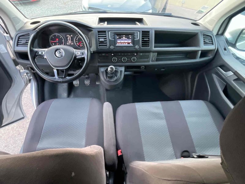 VOLKSWAGEN TRANSPORTER T6 2016