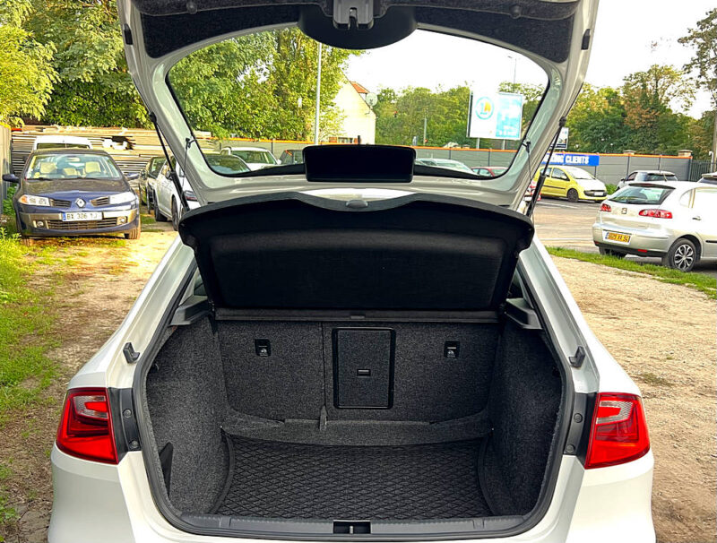 SEAT TOLEDO 4 IV 1.4 TSI 122 Cv I-TECH / BOITE AUTO ATTELAGE GPS BLUETOOTH CRIT AIR 1 - Garantie1an