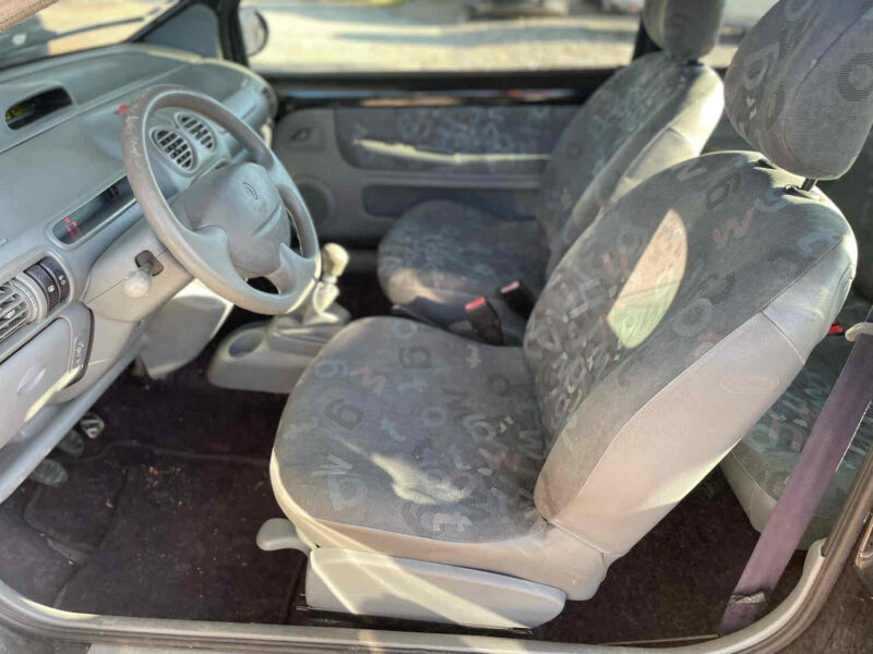 RENAULT TWINGO I 2004