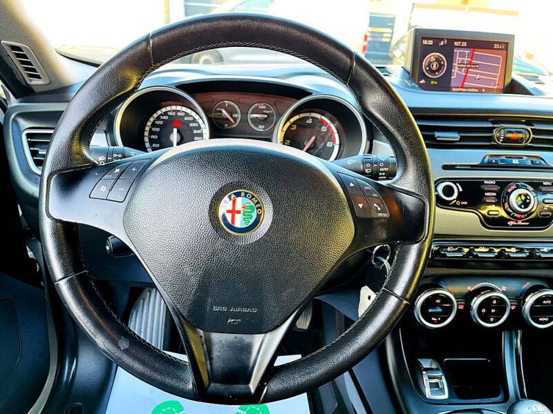 ALFA ROMEO GIULIETTA 2011
