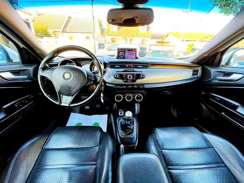 ALFA ROMEO GIULIETTA 2011