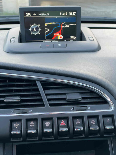PEUGEOT 3008 2016