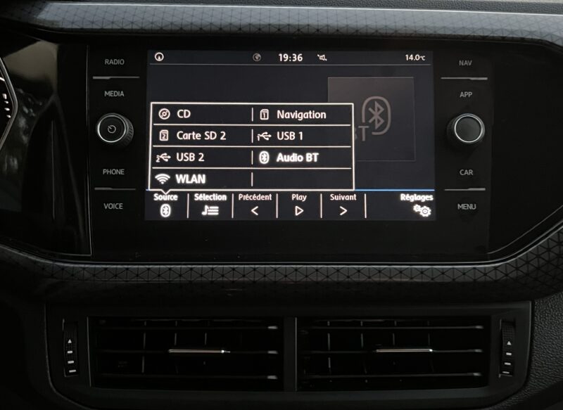 VOLKSWAGEN T-CROSS CARAT 1.0 TSI 116 1ERE MAIN / DSG7 CARPLAY & ANDROID CAMERA KEYLESS - Garantie1an