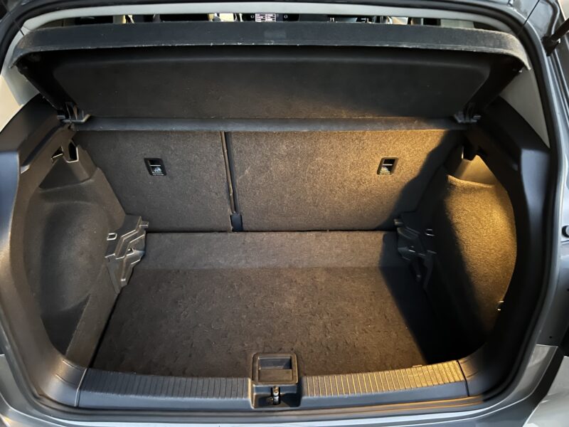 VOLKSWAGEN T-CROSS CARAT 1.0 TSI 116 1ERE MAIN / DSG7 CARPLAY & ANDROID CAMERA KEYLESS - Garantie1an