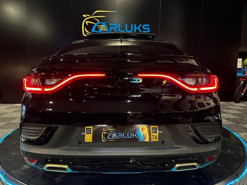 1.6 E-TECH 143 cv ENGINEERED / TOIT OUVRANT / CARPLAY / SIEGES ELECTRIQUE