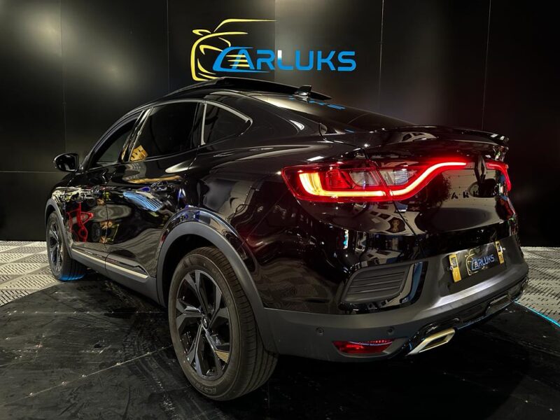 1.6 E-TECH 143 cv ENGINEERED / TOIT OUVRANT / CARPLAY / SIEGES ELECTRIQUE