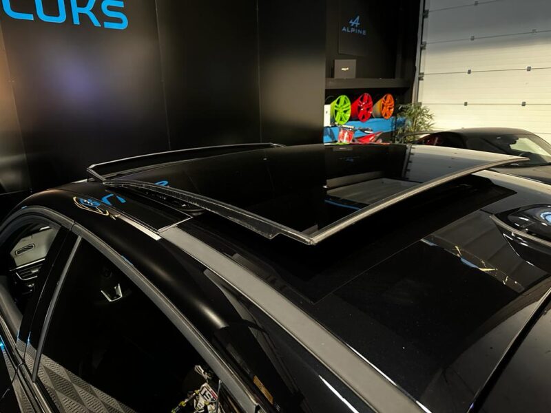 1.6 E-TECH 143 cv ENGINEERED / TOIT OUVRANT / CARPLAY / SIEGES ELECTRIQUE