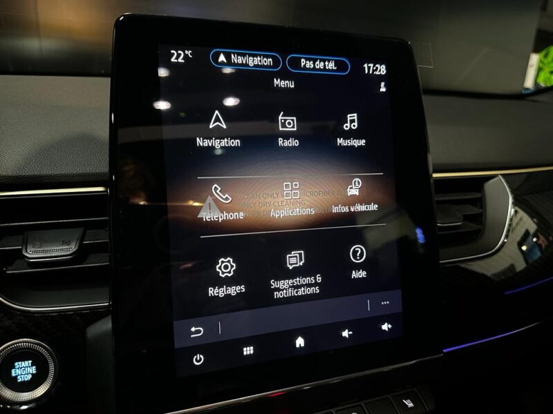 1.6 E-TECH 143 cv ENGINEERED / TOIT OUVRANT / CARPLAY / SIEGES ELECTRIQUE