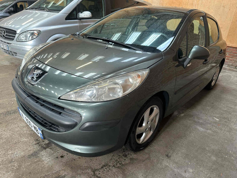 PEUGEOT 207 1.4 HDi 70CV