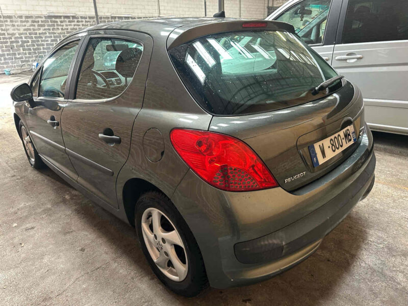 PEUGEOT 207 1.4 HDi 70CV