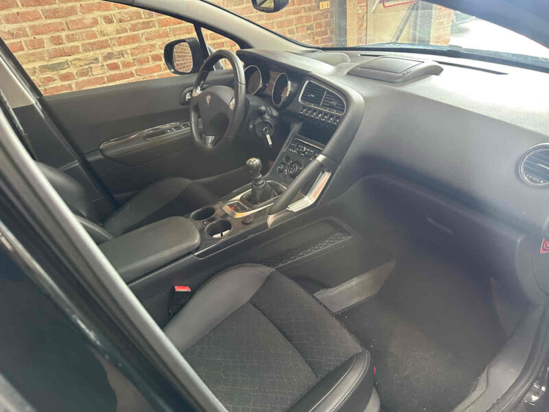 Peugeot 3008 Allure 1.6 HDi 115 cv