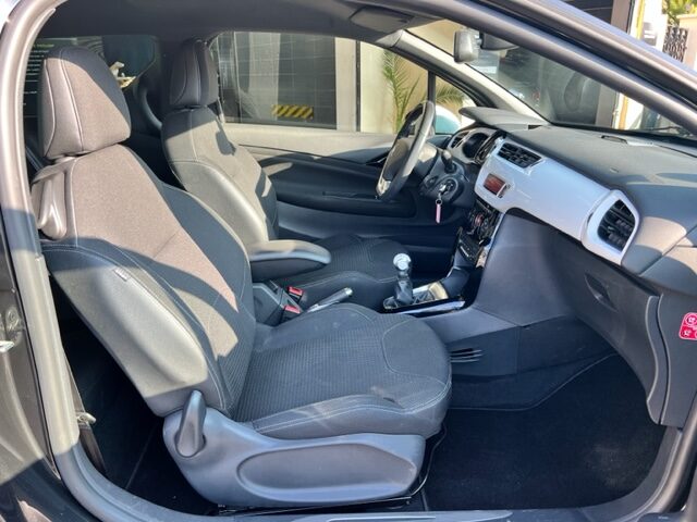 CITROEN DS3 1,6 VTI 120CH SO CHIC 2011