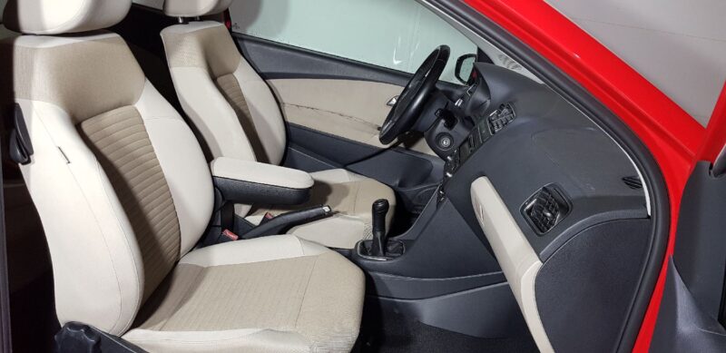 VOLKSWAGEN POLO V 2010 1.4 85cv