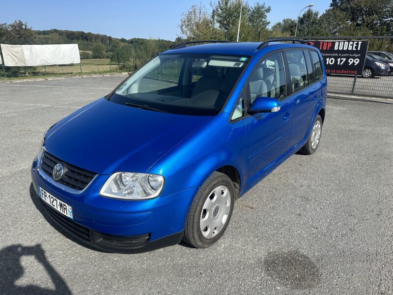 VOLKSWAGEN TOURAN 2004