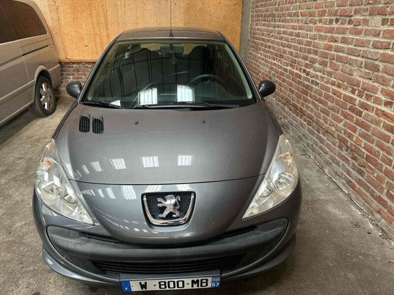 PEUGEOT 206+ 1.1 ESSENCE 60 CV