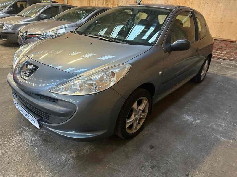 PEUGEOT 206+ 1.1 ESSENCE 60 CV