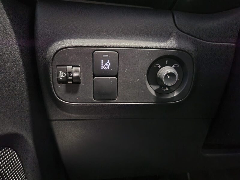 CITROEN C3 III 1.2 VTi 82cv GRAPHIC 2ème main / ENTRETIEN COMPLET