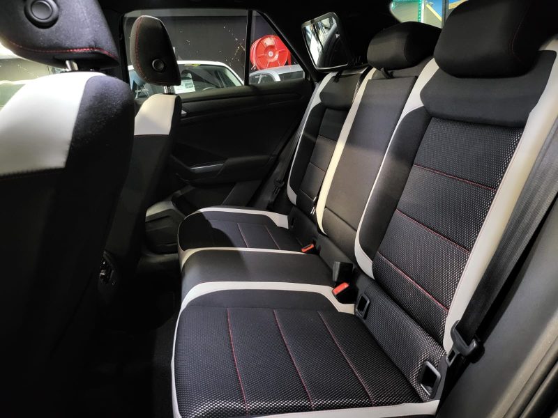 VOLKSWAGEN T-ROC 2.0 TSI 4motion FIRST EDITION 190cv / TOIT OUVRANT / CARPLAY / DSG7