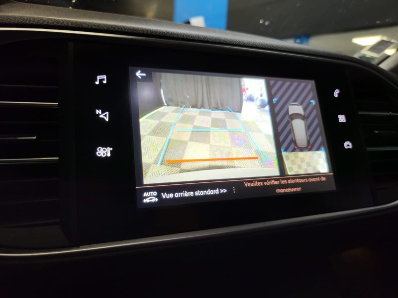 PEUGEOT 308 II 1.2 THP 110cv ALLURE PACK / TOIT PANORAMIQUE / CARPLAY / CAMERA