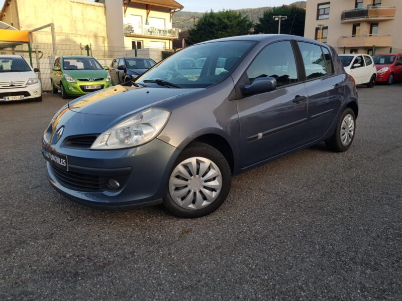 RENAULT CLIO III 1.4i 100CV DYNAMIQUE