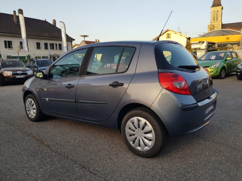 RENAULT CLIO III 1.4i 100CV DYNAMIQUE