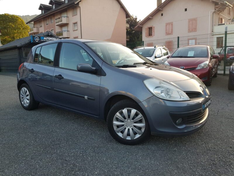 RENAULT CLIO III 1.4i 100CV DYNAMIQUE