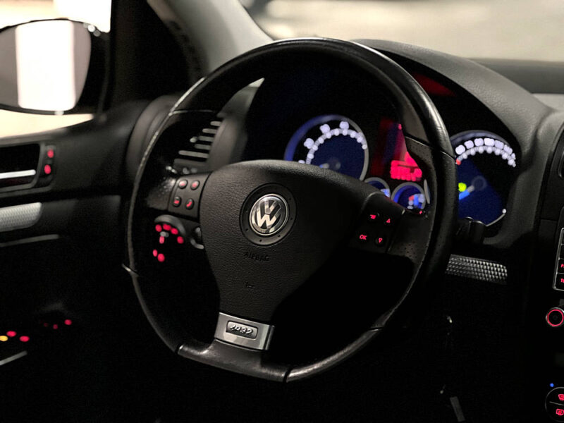 VOLKSWAGEN GOLF R32 250CH DSG