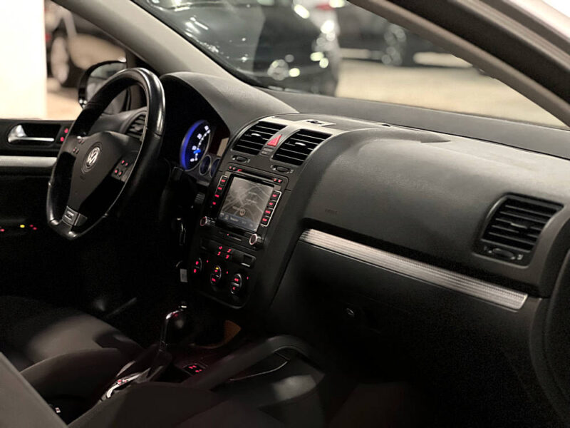 VOLKSWAGEN GOLF R32 250CH DSG