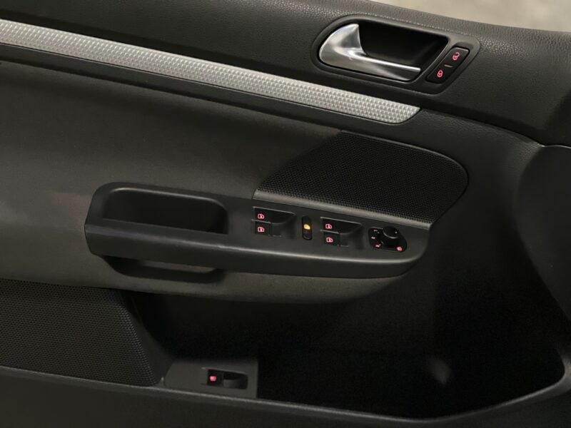 VOLKSWAGEN GOLF R32 250CH DSG