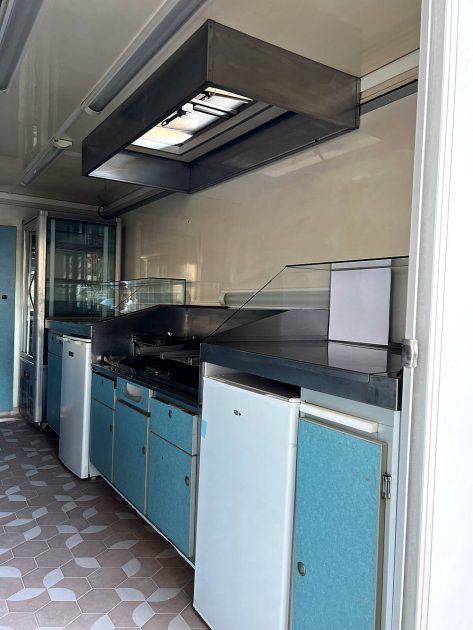 RENAULT MASTER dci  food truck creperie