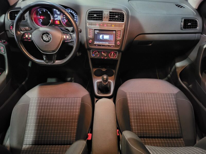 VOLKSWAGEN POLO 1.4 TDI 90cv Confortline // GPS/BLUETOOTH/RADAR-AV-AR