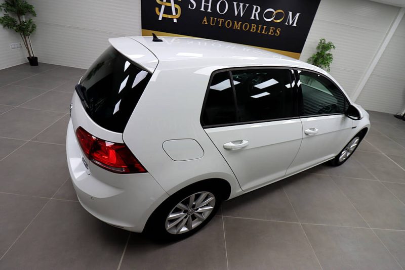 VOLKSWAGEN GOLF VII 2016