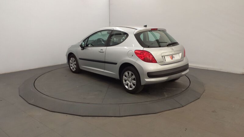 PEUGEOT 207 2009