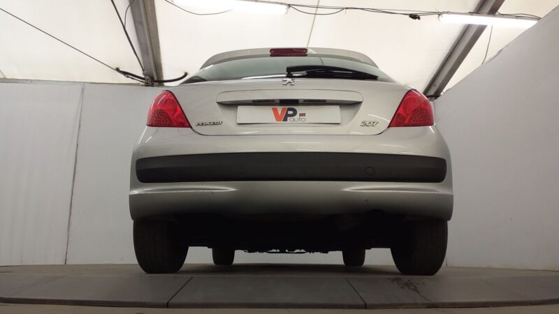 PEUGEOT 207 2009