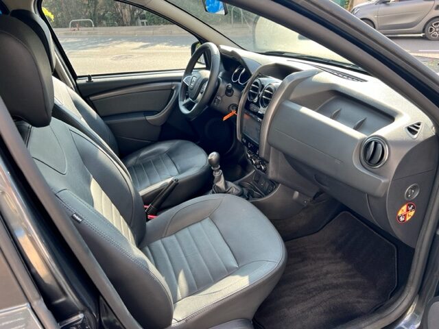 Dacia Duster TCe 125 4x2 Black Touch