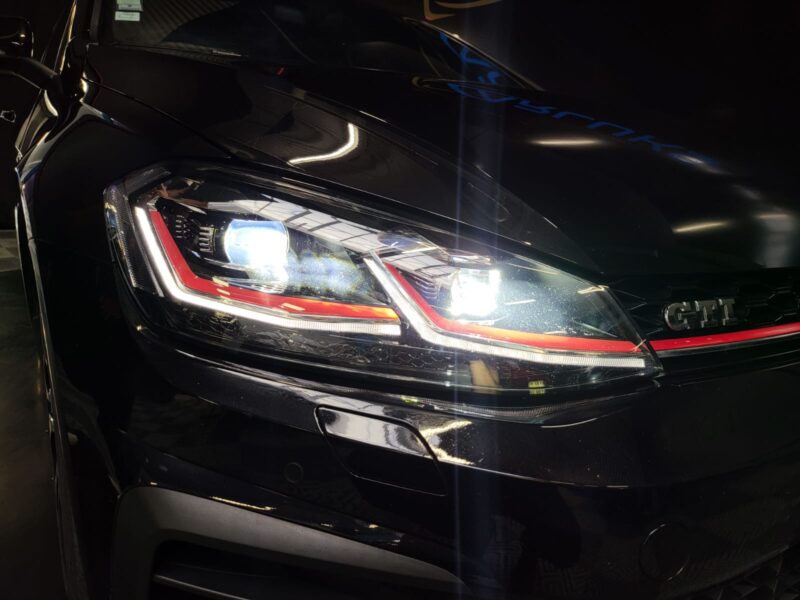 VOLKSWAGEN GOLF VII 7 GTI 230cv CARPLAY / CAMERA/ AIDES A LA CONDUITE