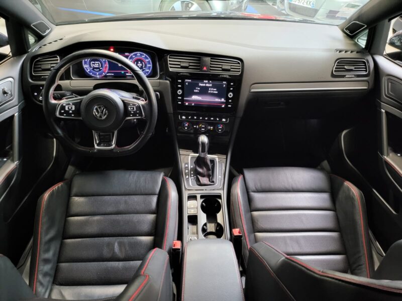 VOLKSWAGEN GOLF VII 7 GTI 230cv CARPLAY / CAMERA/ AIDES A LA CONDUITE
