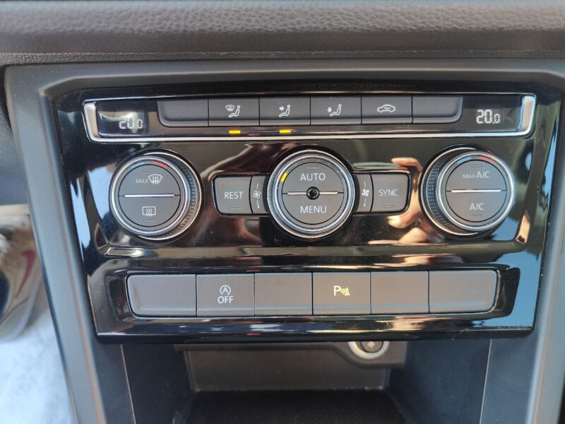 VOLKSWAGEN TOURAN 1.6 TDI 115cv SOUND 7 PLACES 