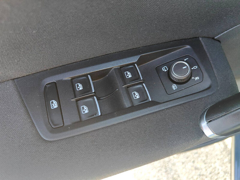 VOLKSWAGEN TOURAN 1.6 TDI 115cv SOUND 7 PLACES 