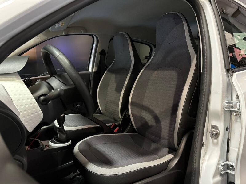 RENAULT TWINGO III 1.0 SCe 65cv Zen 1ère Main 8500kms // CLIMATISATION/LIMITEUR DE VITESSE/PRISE AUX