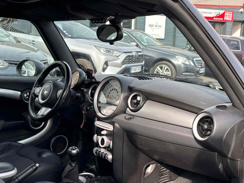 MINI  CLUBMAN D
