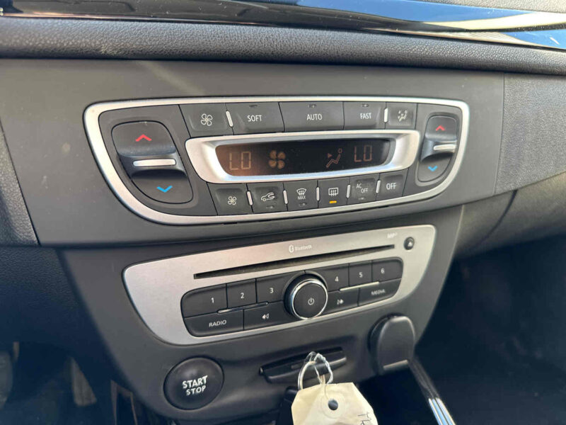 RENAULT MEGANE III  2014