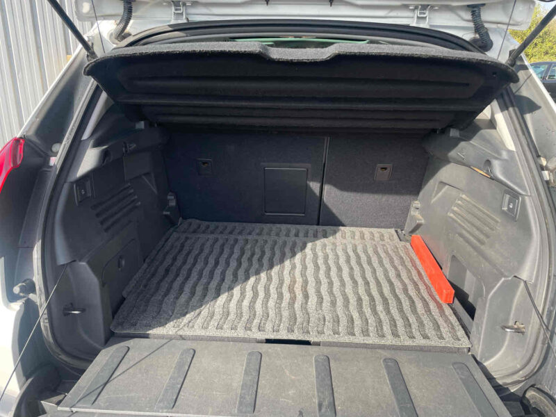 PEUGEOT 3008 Monospace 2014