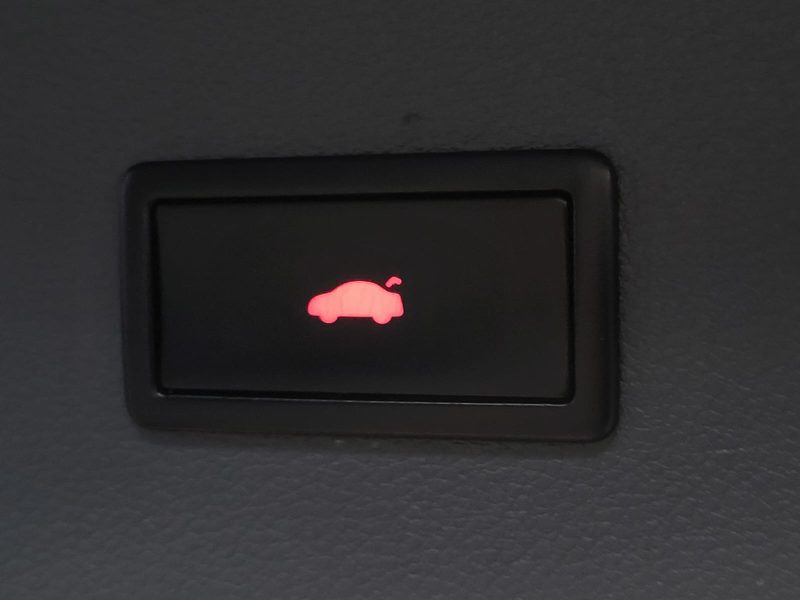 AUDI A7 SPORTBACK 3.0 TFSI 300cv S-Line S-Tronic7 // TOIT OUVRANT/ SIEGES CHAUFFANT/CAMERA DE RECUL