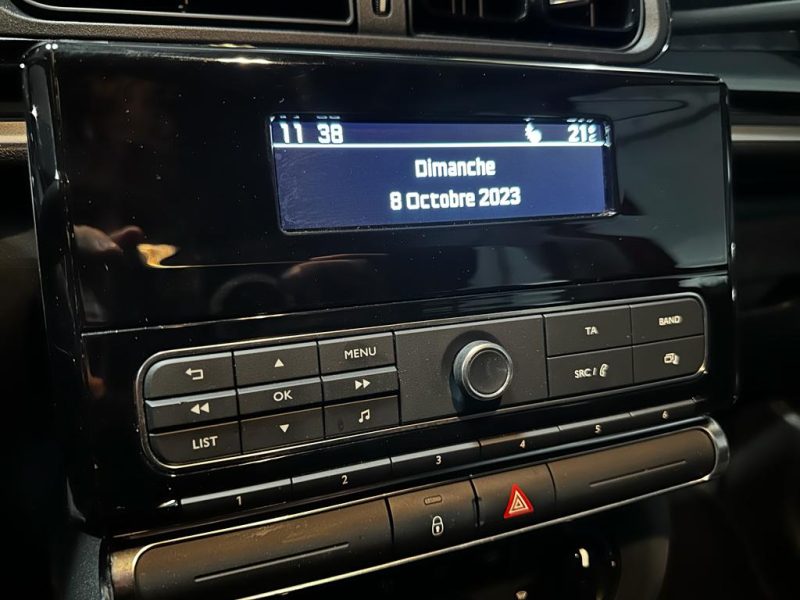 CITROEN C3 III 1.2 PureTech 110cv Feel BVM6 // RADAR-AR/BLUETOOTH/REGULATEUR-LIMITEUR DE VITESSE