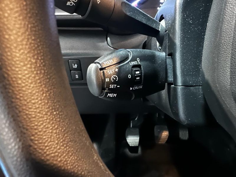 CITROEN C3 III 1.2 PureTech 110cv Feel BVM6 // RADAR-AR/BLUETOOTH/REGULATEUR-LIMITEUR DE VITESSE