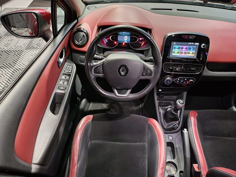 1.2 TCe 120cv INTENS / TOIT PANORAMIQUE / RADAR DE RECUL / GPS